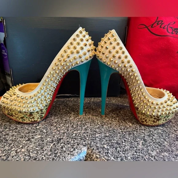 Christian Louboutin Peep-Toe Heels size 34.5 - Picture 2 of 7